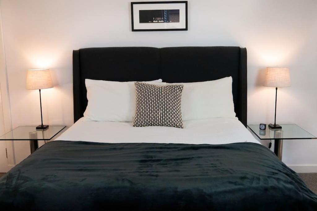 Central 2 Bedroom Luxury Home Close To River Ness Inverness Dış mekan fotoğraf